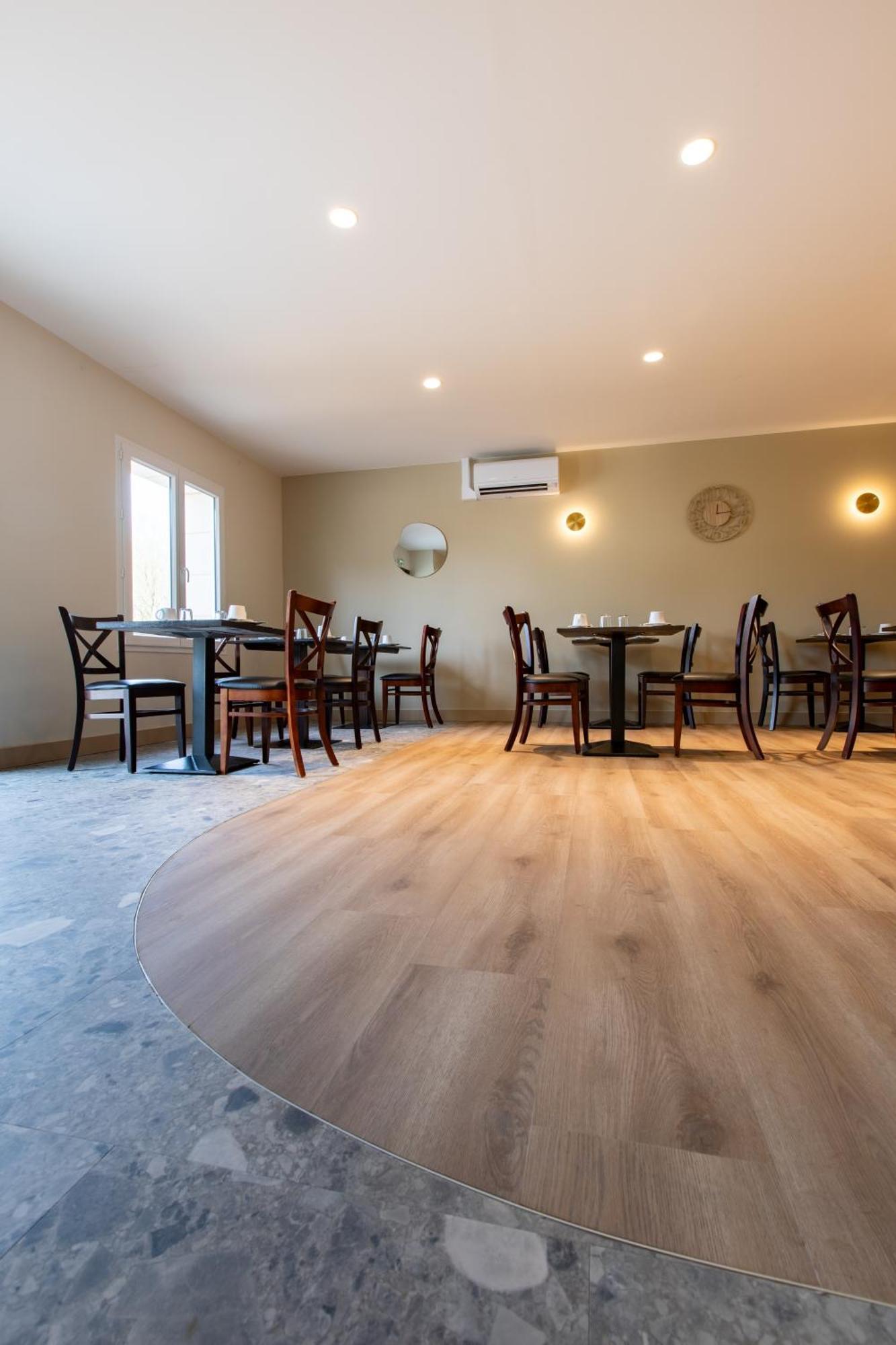 Domaine De La Courbe Hotel & Spa Le Lude エクステリア 写真